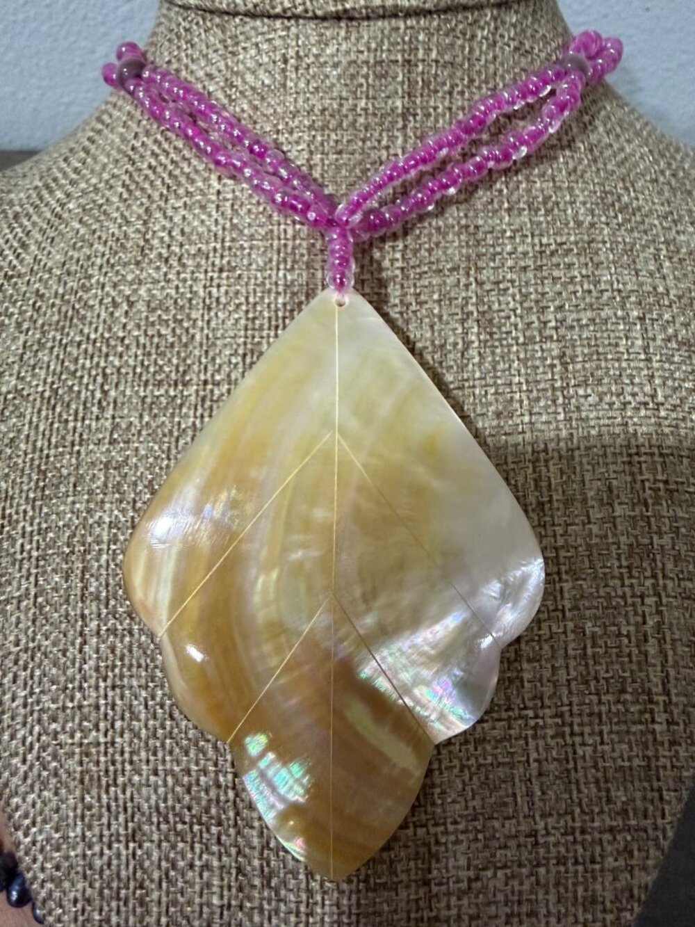 Mother of Pearl Shell Leaf Shape Pendant Pink Beaded Necklace